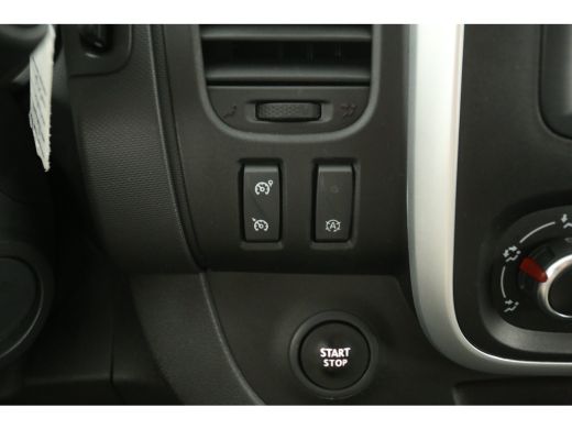 Renault Trafic 2.0 dCi L2H1 Airco Cruise Navigatie PDC 3 Persoons LED Elektrpakket Trekhaak ActivLease financial lease