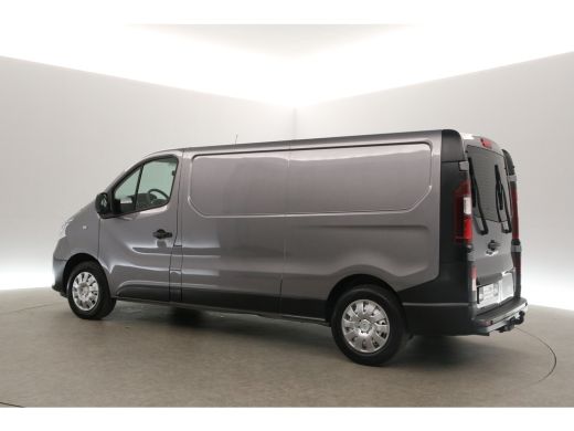 Renault Trafic 2.0 dCi L2H1 Airco Cruise Navigatie PDC 3 Persoons LED Elektrpakket Trekhaak ActivLease financial lease