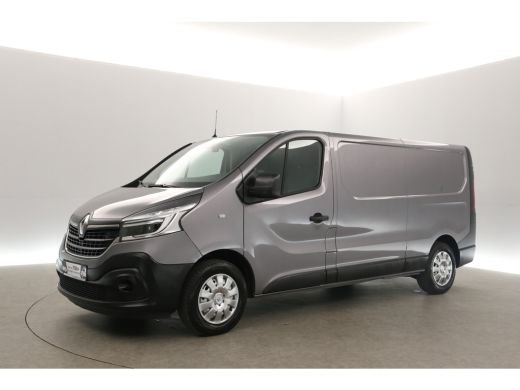 Renault Trafic 2.0 dCi L2H1 Airco Cruise Navigatie PDC 3 Persoons LED Elektrpakket Trekhaak ActivLease financial lease
