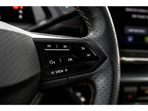 Seat Born Business Plus 62 kWh | LED | Camera | CarPlay | Navigatie | iClimate | Cruise ActivLease financial lease