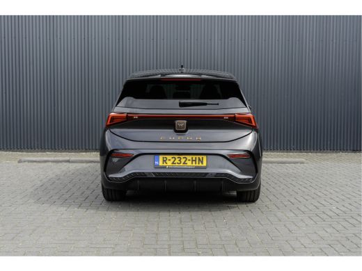 Seat Born Business Plus 62 kWh | LED | Camera | CarPlay | Navigatie | iClimate | Cruise ActivLease financial lease