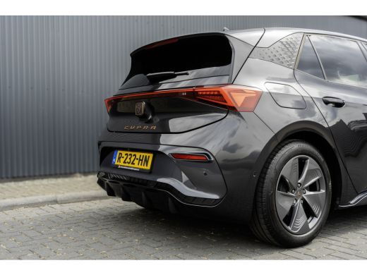 Seat Born Business Plus 62 kWh | LED | Camera | CarPlay | Navigatie | iClimate | Cruise ActivLease financial lease