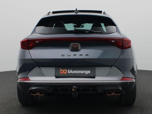 CUPRA Formentor 1.4 e-Hybrid 204PK DSG kuipstoelen, panoramadak, full led, trekhaak, adaptive cruise, dodehoekdet... ActivLease financial lease