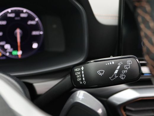 CUPRA Formentor 1.4 e-Hybrid Adrenaline 204PK DSG panoramadak, full led, adaptive cruise, achteruitrijcamera, key... ActivLease financial lease