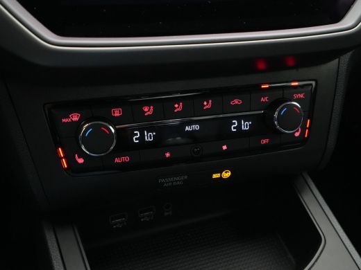 Seat Ibiza 1.0 TSI 95pk Style Signature Navigatie Stoelverwarming Clima 336 ActivLease financial lease