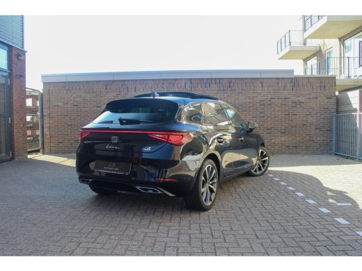 Seat Leon 1.4 TSI eHybrid PHEV FR Bus. Intense | PANO | CAMERA | CARPLAY ActivLease financial lease