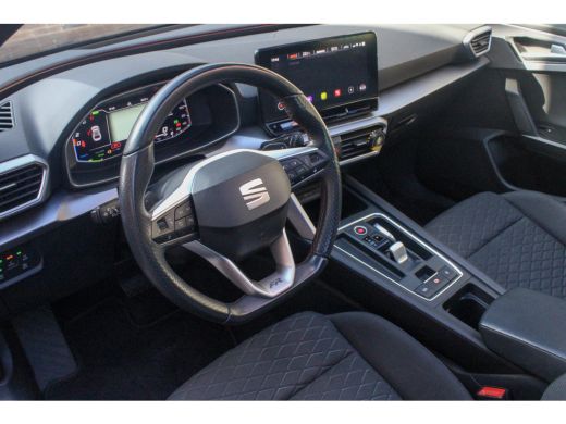 Seat Leon 1.4 TSI eHybrid PHEV FR Bus. Intense | PANO | CAMERA | CARPLAY ActivLease financial lease