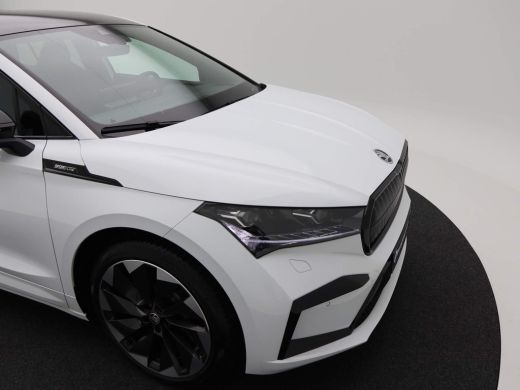 Skoda Enyaq Coupé Sportline 60 | 180 PK | Panoramadak | Achteruitrijcamera | Adaptive cruise control | 21" velgen ActivLease financial lease