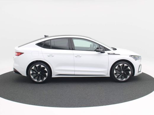 Skoda Enyaq Coupé Sportline 60 | 180 PK | Panoramadak | Achteruitrijcamera | Adaptive cruise control | 21" velgen ActivLease financial lease