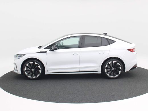 Skoda Enyaq Coupé Sportline 60 | 180 PK | Panoramadak | Achteruitrijcamera | Adaptive cruise control | 21" velgen ActivLease financial lease