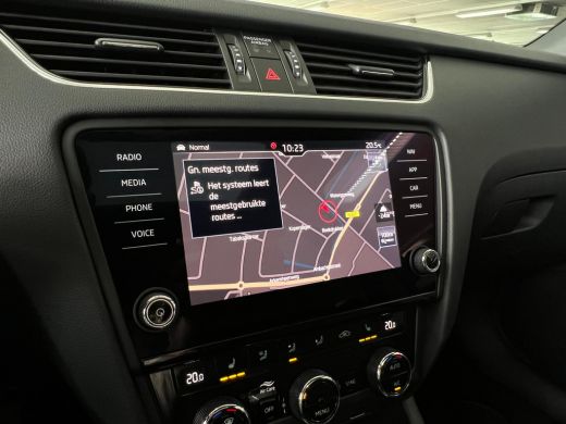 Skoda Octavia Combi 1.5 TSI Greentech Sport Business NL AUTO | PANO | SPORTSTOELEN | CARPLAY | ActivLease financial lease