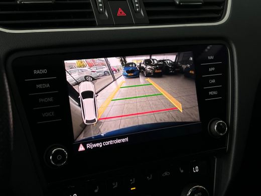 Skoda Octavia Combi 1.5 TSI Greentech Sport Business NL AUTO | PANO | SPORTSTOELEN | CARPLAY | ActivLease financial lease