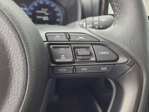 Toyota Yaris 1.5 Hybrid 130 Launch Edition | Apple CarPlay | Head-Up | Blindspot | Rijklaarprijs incl. garantie | ActivLease financial lease
