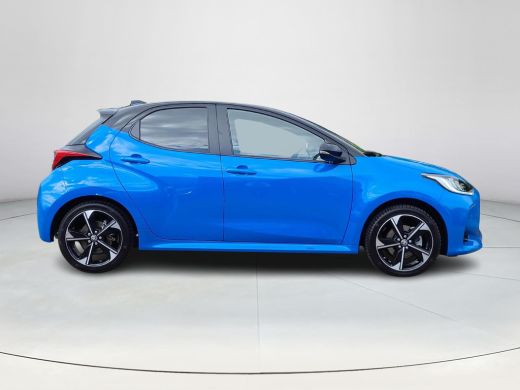 Toyota Yaris 1.5 Hybrid 130 Launch Edition | Apple CarPlay | Head-Up | Blindspot | Rijklaarprijs incl. garantie | ActivLease financial lease