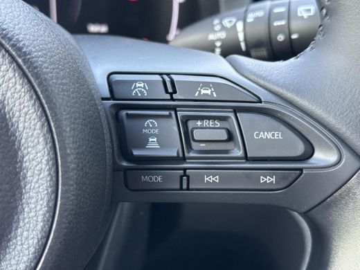 Toyota Yaris Cross 1.5 Hybrid 115 Dynamic **NIEUWE AUTO/ FOREST GREEN** ActivLease financial lease