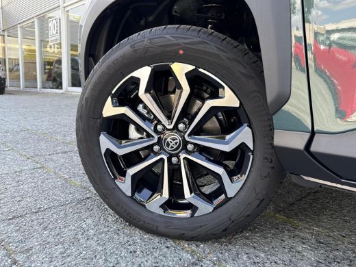 Toyota Yaris Cross 1.5 Hybrid 115 Dynamic **NIEUWE AUTO/ FOREST GREEN** ActivLease financial lease