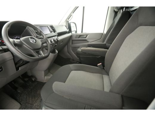 Volkswagen Crafter 35 2.0 TDI L3H3 140PK | 3000KG Trekgew. Airco Cruise Carplay Navigatie PDC Imperiaal Elektrpakket ActivLease financial lease