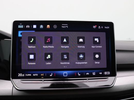 Volkswagen Golf 1.5 eHybrid Life Edition 204PK DSG Navi via Apple Carplay/Android Auto, Achteruitrijcamera, Stoel... ActivLease financial lease