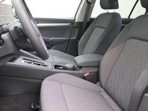 Volkswagen Golf 1.5 eHybrid Life Edition 204PK DSG Navi via Apple Carplay/Android Auto, Achteruitrijcamera, Stoel... ActivLease financial lease