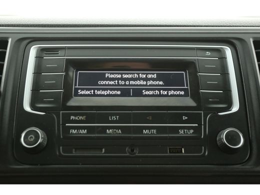Volkswagen Transporter 2.0 TDI L2H1 140PK Airco Trekhaak Imperiaal Bluetooth Elektrpakket ActivLease financial lease