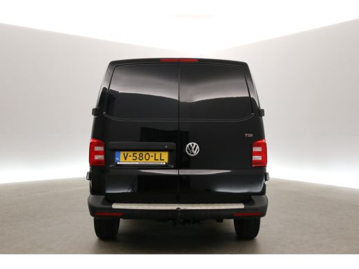 Volkswagen Transporter 2.0 TDI L2H1 204PK Airco Carplay Cruise Trekhaak Navigatie Parkeersensoren ActivLease financial lease