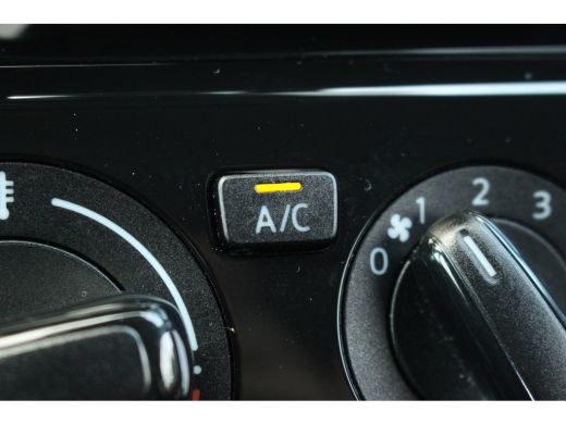Volkswagen up! 1.0 | Airco | Bluetooth | Elec. ramen | Centr. Vergr. | Stoelen in hoogte verst. | Airco | Blueto... ActivLease financial lease