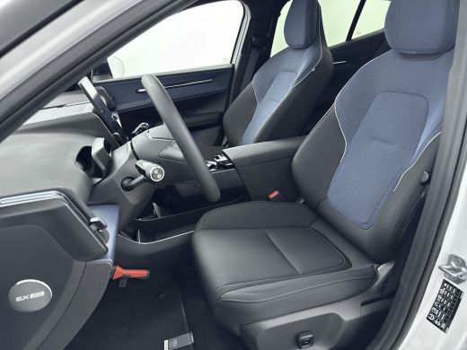 Volvo  EX30 Twin Motor Performance Ultra 69 kWh | 20"LM Velgen | Climate Pack | Getint glas | Panoramadak | H... ActivLease financial lease