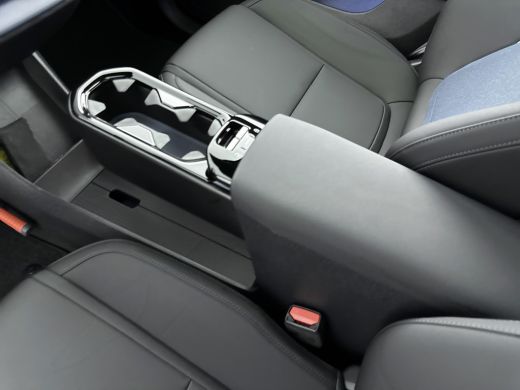 Volvo  EX30 Twin Motor Performance Ultra 69 kWh | 20"LM Velgen | Climate Pack | Getint glas | Panoramadak | H... ActivLease financial lease