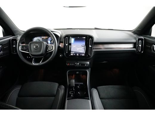 Volvo  XC40 T5 Recharge Ultimate Dark | Panoramadak | Harman Kardon | 360 Camera | BLIS | Stoel en stuurwiel ... ActivLease financial lease