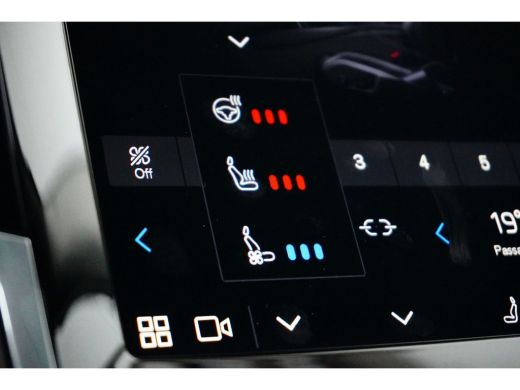 Volvo  XC90 T8 Recharge AWD Ultimate Dark Black Pack | Achterbank verwarmd | Airco met elektronische regeling... ActivLease financial lease