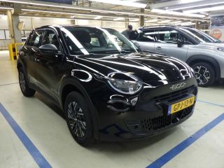 Fiat 600 1.2 Hybrid Urban 136pk Automaat | Navigatie by App | Achteruitrijcamera | Parkeersensoren | Dodeh...
