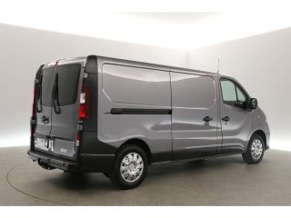 Renault Trafic 2.0 dCi L2H1 Airco Cruise Navigatie PDC 3 Persoons LED Elektrpakket Trekhaak