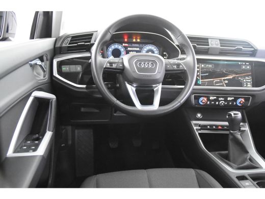 Audi Q3 35 TFSI *1ste Eigenaar*Navigatie*Carplay*Park assist* ActivLease financial lease