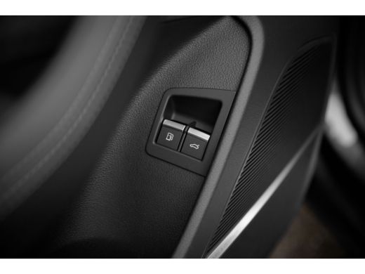 Audi Q8 55 TFSI e 394pk quattro Pro Line S | Panoramadak | Supersportstoelen | Assistentiepakket tour | P... ActivLease financial lease