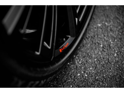 Audi Q8 55 TFSI e quattro Pro Line S | Panoramadak | Supersportstoelen | Assistentiepakket tour | Parking... ActivLease financial lease