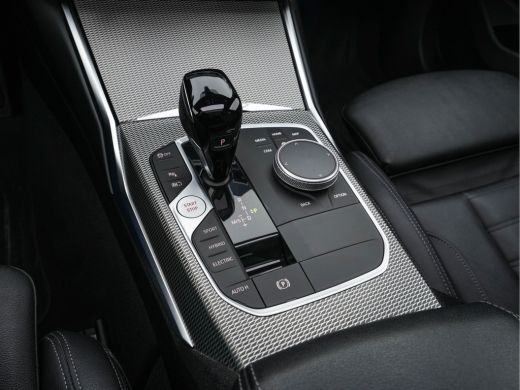 BMW 3 Serie Touring 330e Business Edition Plus M-Sportpack (INCL-BTW) *PANO | VERNASCA-FULL-LEATHER | HEAD-UP... ActivLease financial lease