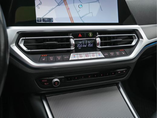 BMW 3 Serie Touring 330e Business Edition Plus M-Sportpack (INCL-BTW) *PANO | VERNASCA-FULL-LEATHER | HEAD-UP... ActivLease financial lease