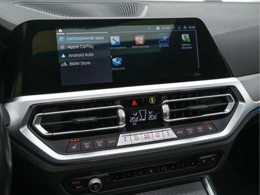 BMW 3 Serie Touring 330e Business Edition Plus M-Sportpack (INCL-BTW) *PANO | VERNASCA-FULL-LEATHER | HEAD-UP... ActivLease financial lease