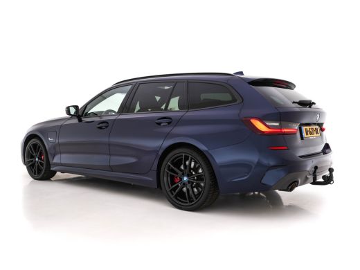 BMW 3 Serie Touring 330e Business Edition Plus M-Sportpack (INCL-BTW) *PANO | VERNASCA-FULL-LEATHER | HEAD-UP... ActivLease financial lease