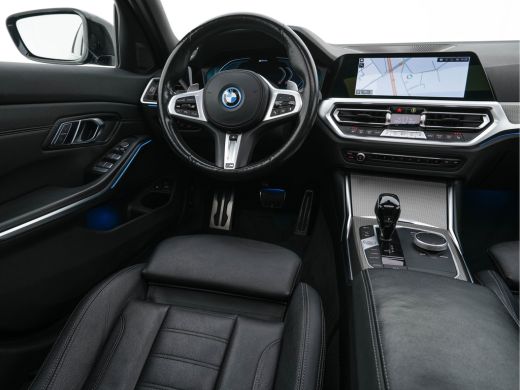 BMW 3 Serie Touring 330e Business Edition Plus M-Sportpack (INCL-BTW) *PANO | VERNASCA-FULL-LEATHER | HEAD-UP... ActivLease financial lease