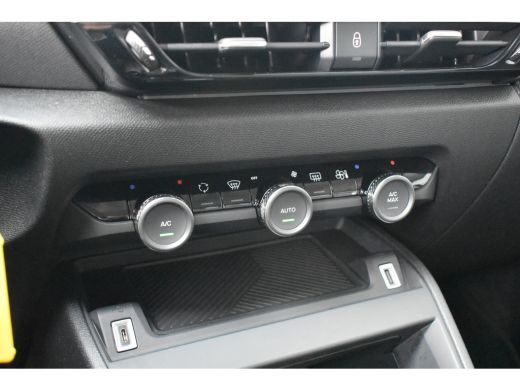 Citroën Ë-C4 You 50 kWh 3-Fase | Navigatie By App | Cruise Control | Climate Control | Full-LED | Apple Carpla... ActivLease financial lease