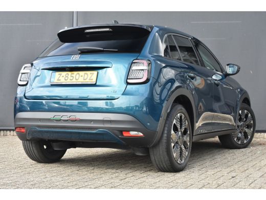 Fiat 600E La Prima 54 kWh | Vol-Leder | Elektr. Achterklep | Navigatie | Stoelverwarming | achteruitrijcame... ActivLease financial lease