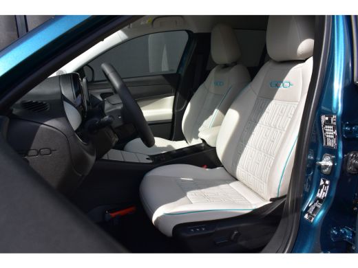 Fiat 600E La Prima 54 kWh | Vol-Leder | Elektr. Achterklep | Navigatie | Stoelverwarming | achteruitrijcame... ActivLease financial lease