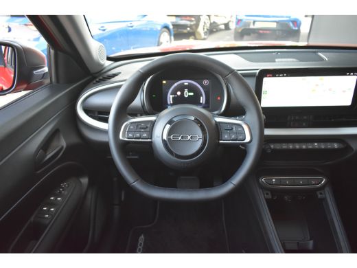 Fiat 600 54kWh Urban | Navigatie By App | Parkeersensoren | Cruise Control | Apple Carplay | Android Auto ... ActivLease financial lease