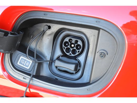 Fiat 600 54kWh Urban | Navigatie By App | Parkeersensoren | Cruise Control | Apple Carplay | Android Auto ... ActivLease financial lease