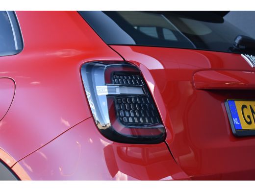 Fiat 600 54kWh Urban | Navigatie By App | Parkeersensoren | Cruise Control | Apple Carplay | Android Auto ... ActivLease financial lease