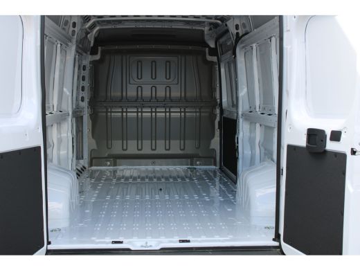 Fiat Ducato 2.2 MultiJet 140 S&S L3H2 3.3t Prijs excl. BTW, BPM en kosten rijklaarmaken. Dit voertuig valt on... ActivLease financial lease