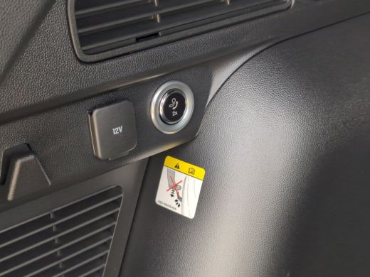 Ford Kuga 2.5 PHEV ST-Line | Achteruitrijcamera | Extra getint glas | Hill hold functie ActivLease financial lease