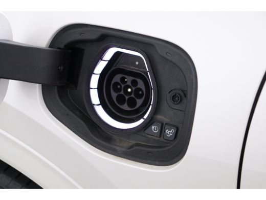 Ford Kuga 2.5 PHEV ST-LINE X | ALLE OPTIES! | NL-AUTO! | PANODAK | LEDER | EL. TREKHAAK | HEAD-UP | WINTERP... ActivLease financial lease