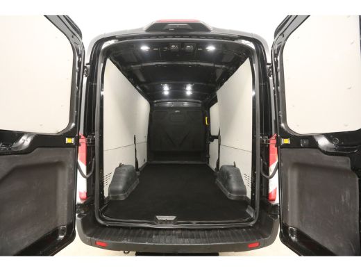 Ford Transit 2.0 TDCI L3H2 130PK Airco Camera Cruise PDC 3 Persoons LED Elektrpakket Trekhaak ActivLease financial lease
